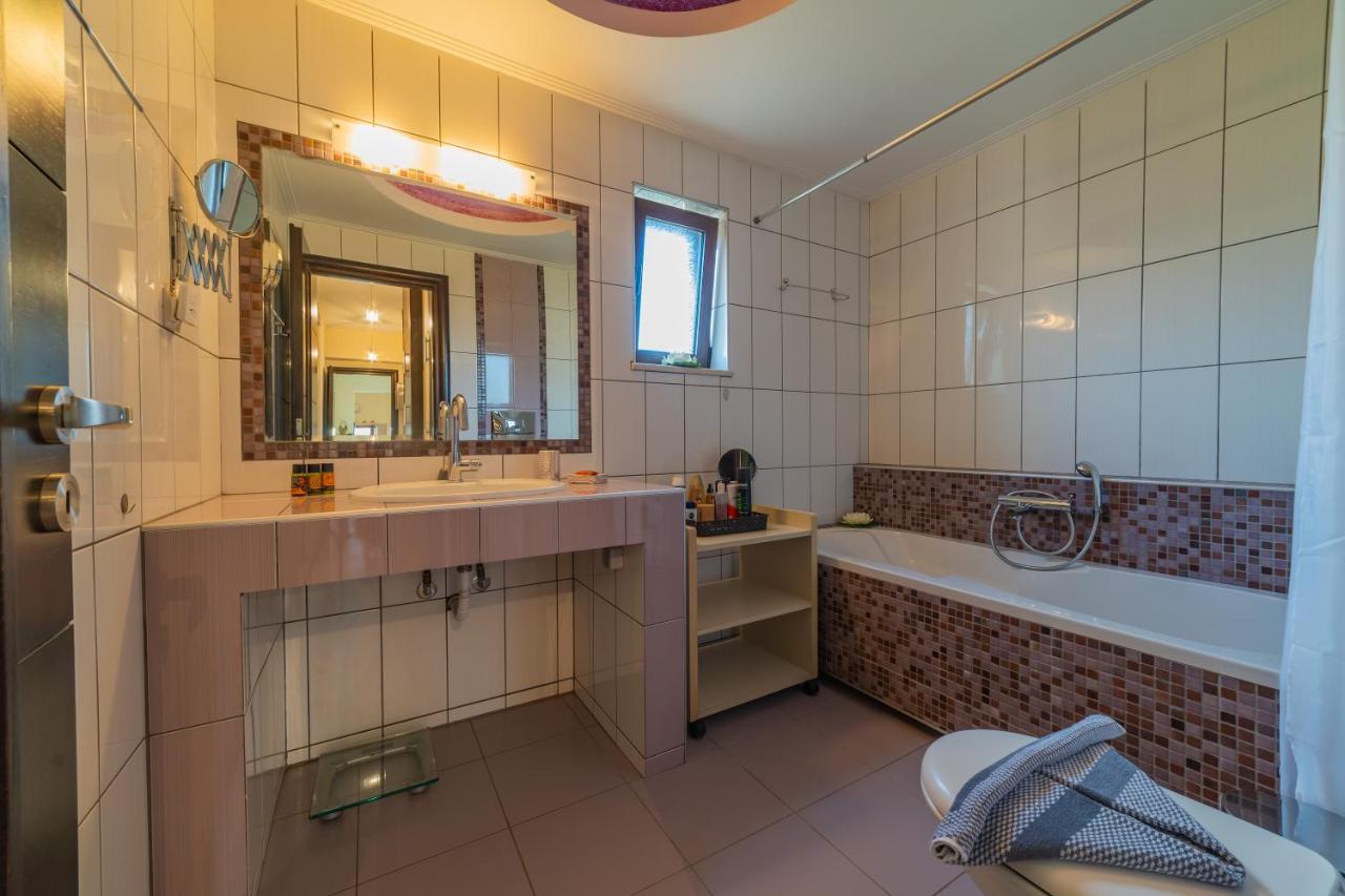 Deluxe Villa Kamba With Sea View Aptera Exterior foto